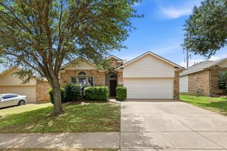 7440 Alverstone Drive, Fort Worth, TX 76120