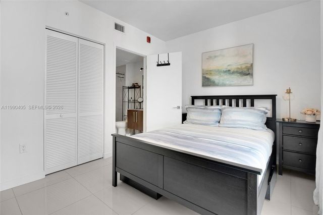 7661 NW 107th Avenue 501, Doral, FL 33178