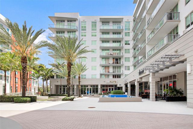 7661 NW 107th Avenue 501, Doral, FL 33178