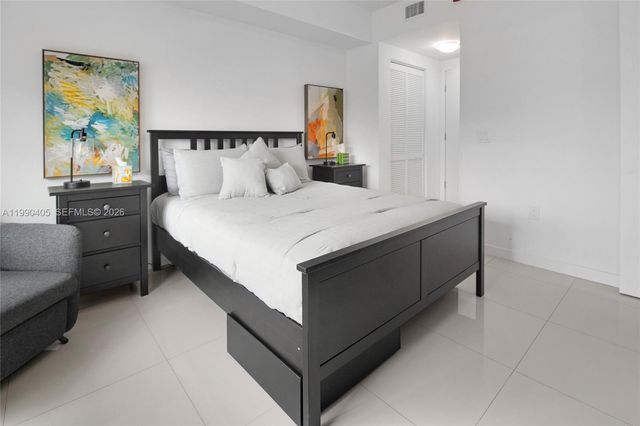 7661 NW 107th Avenue 501, Doral, FL 33178