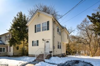 27 Newell Ave, New Brunswick City, NJ 08901