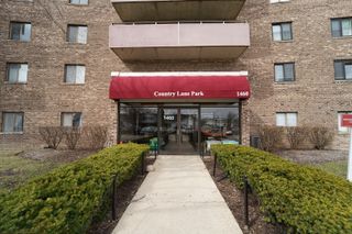 1460 Fairlane Drive 119, Schaumburg, IL 60193