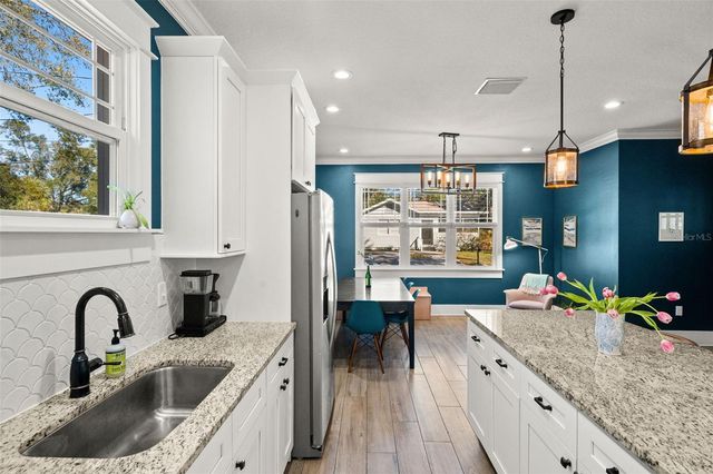 5202 N 10TH STREET, Tampa, FL 33603