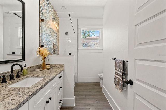 5202 N 10TH STREET, Tampa, FL 33603