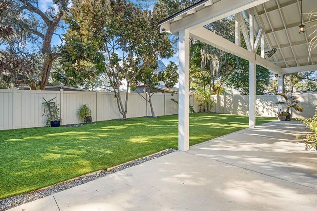 5202 N 10TH STREET, Tampa, FL 33603