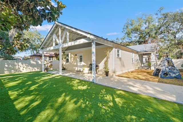 5202 N 10TH STREET, Tampa, FL 33603