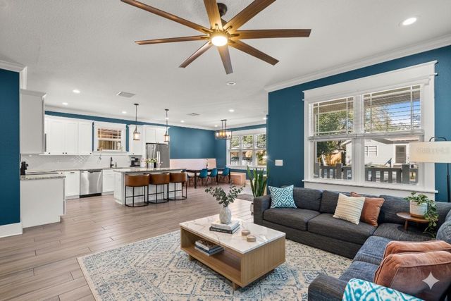 5202 N 10TH STREET, Tampa, FL 33603