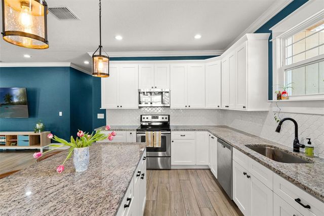 5202 N 10TH STREET, Tampa, FL 33603