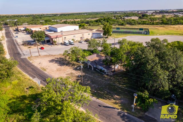 1414 N Jefferson Street, San Angelo, TX 76901