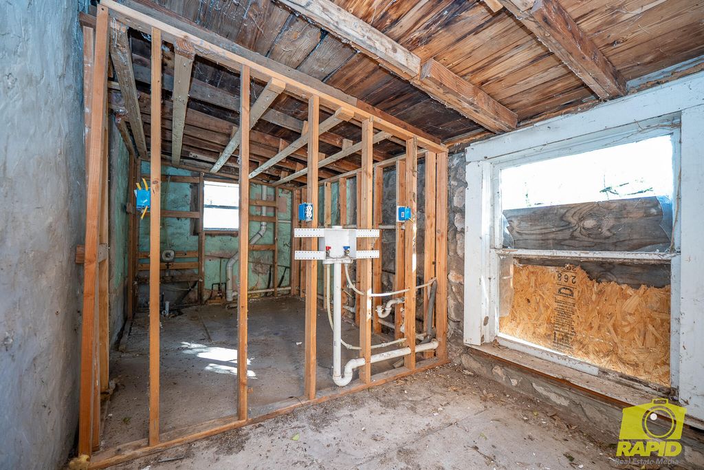 Image 20 of property listing at 1414 N Jefferson Street, San Angelo, TX 76901