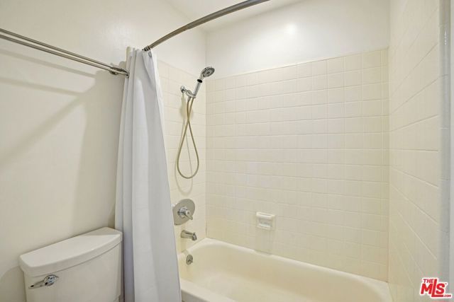 968 Larrabee Street 212, West Hollywood, CA 90069