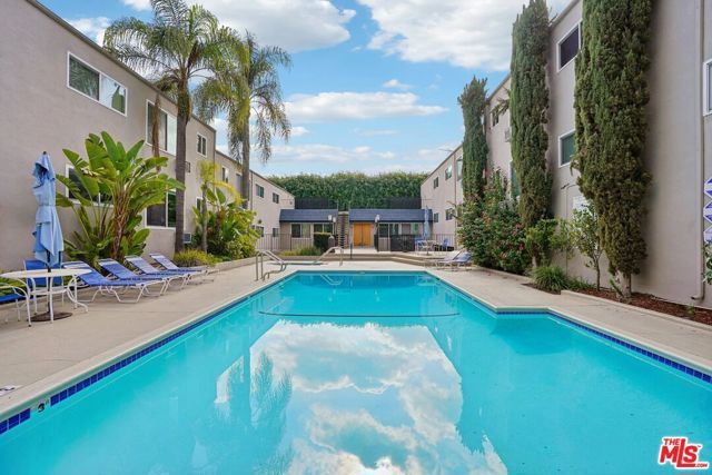 968 Larrabee Street 212, West Hollywood, CA 90069