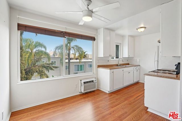 968 Larrabee Street 212, West Hollywood, CA 90069