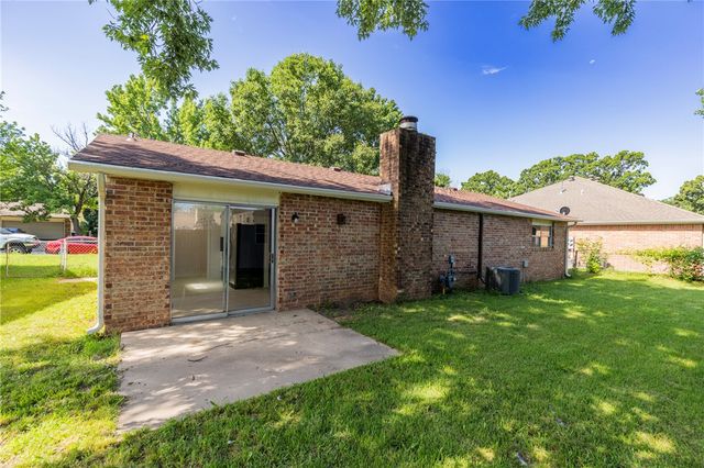 1309 Forest Drive, Rogers, AR 72756