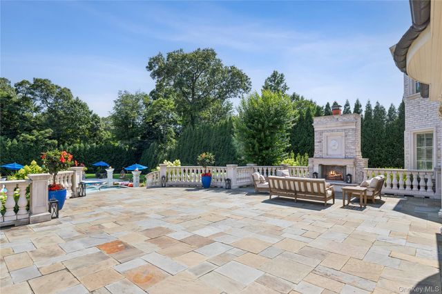 7 Covey Court, Upper Brookville, NY 11545