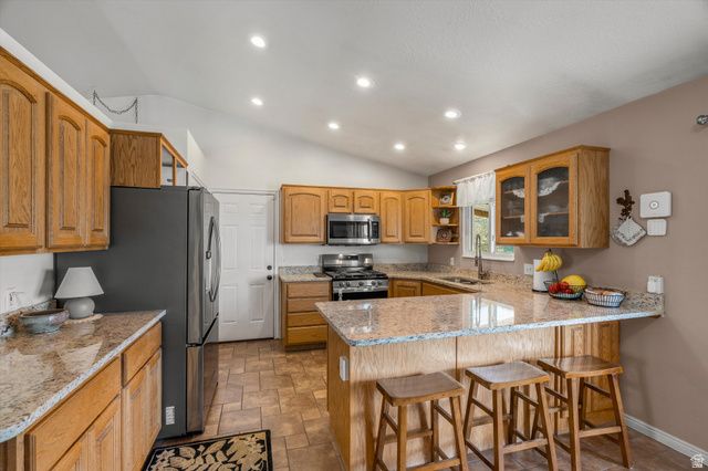 4205 W 4450 S, West Haven, UT 84401