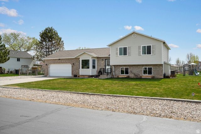 4205 W 4450 S, West Haven, UT 84401