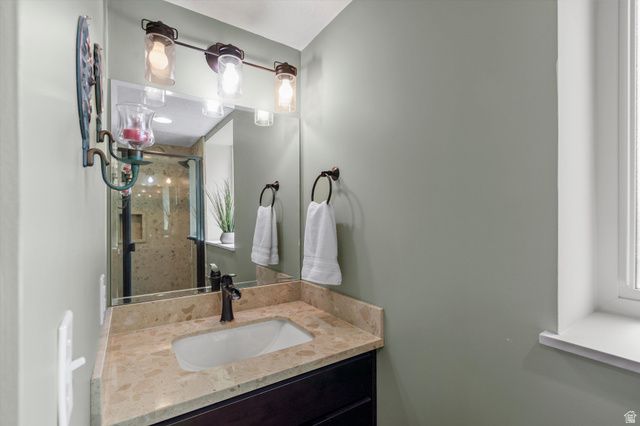 4205 W 4450 S, West Haven, UT 84401