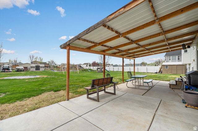 4205 W 4450 S, West Haven, UT 84401