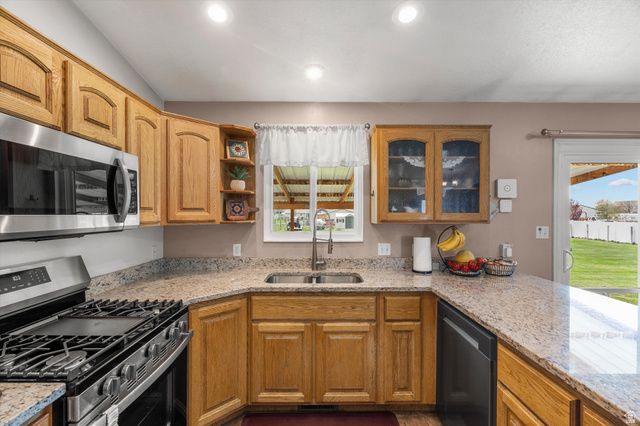 4205 W 4450 S, West Haven, UT 84401