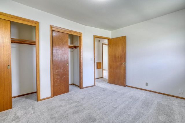 18620 Midland PLACE, Brookfield, WI 53045