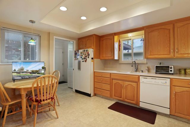 6620 Cumberland Pl, Stockton, CA 95219