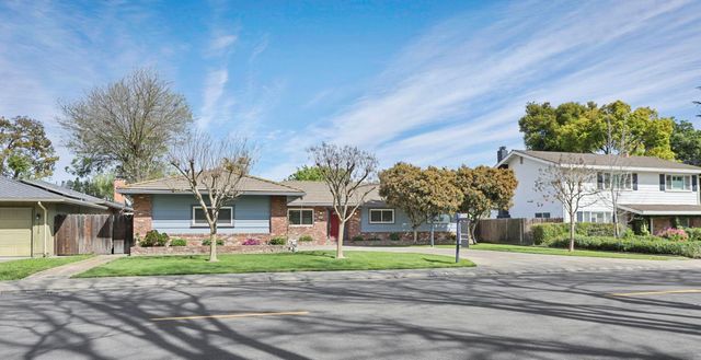6620 Cumberland Pl, Stockton, CA 95219