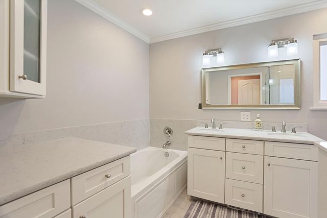 6620 Cumberland Pl, Stockton, CA 95219