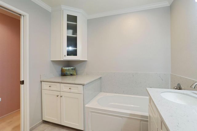 6620 Cumberland Pl, Stockton, CA 95219