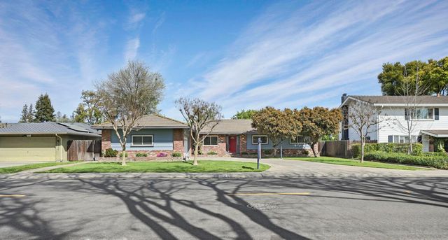 6620 Cumberland Pl, Stockton, CA 95219