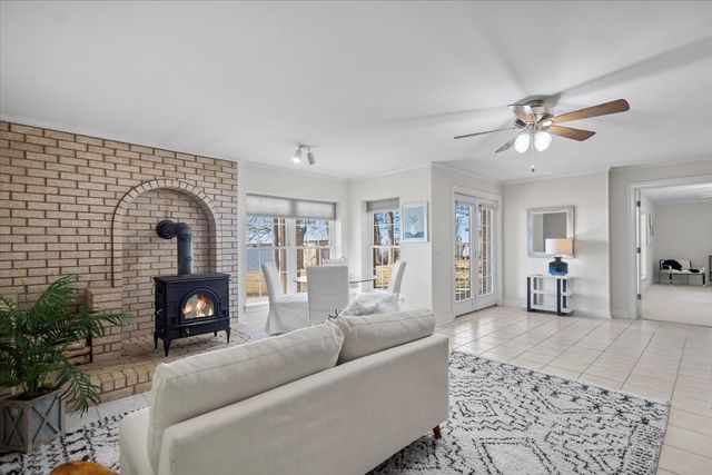 20520 Clearwater Circle, Flint, TX 75762