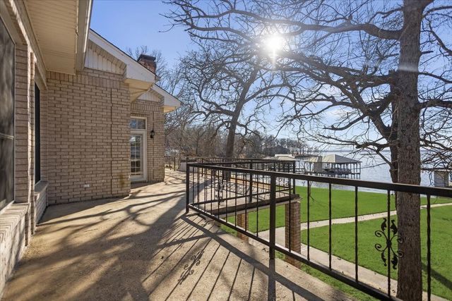 20520 Clearwater Circle, Flint, TX 75762