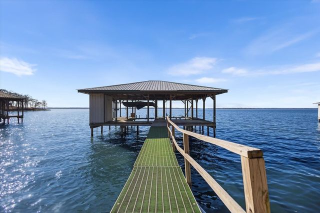 20520 Clearwater Circle, Flint, TX 75762