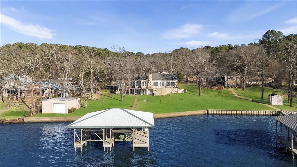 20520 Clearwater Circle, Flint, TX 75762