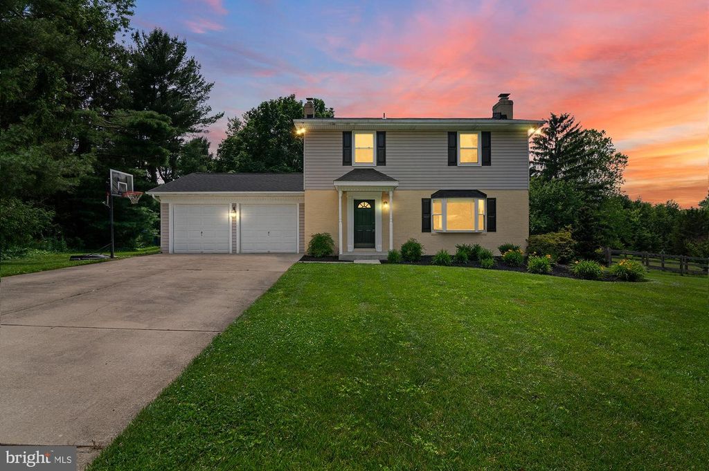 Image 1 of property listing at 109 ROCKVALE RD, Sykesville, MD 21784