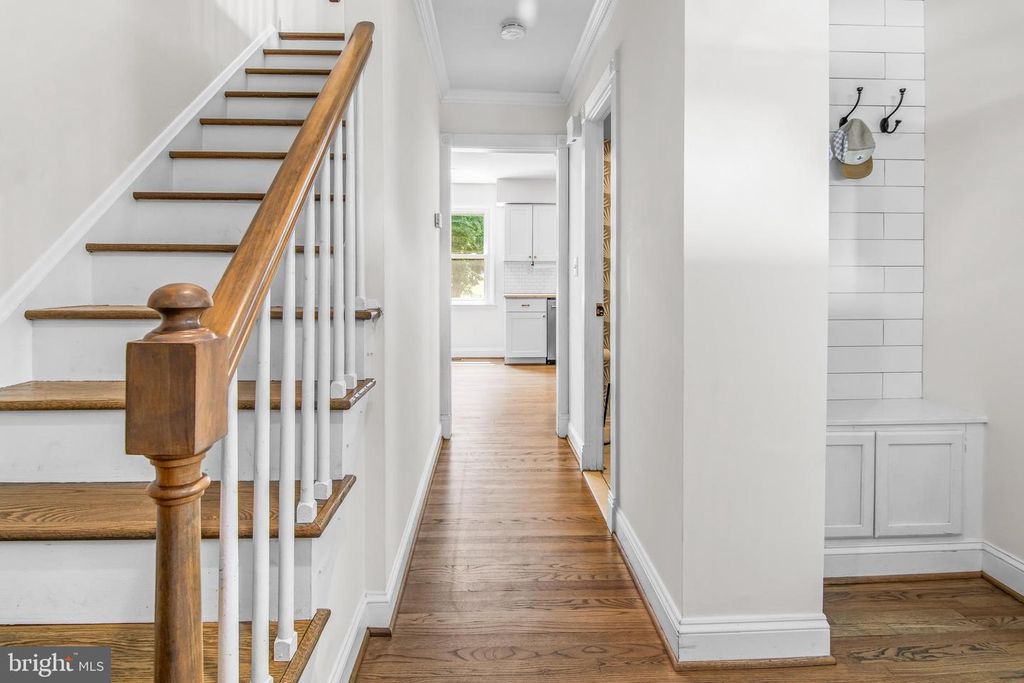 Image 25 of property listing at 109 ROCKVALE RD, Sykesville, MD 21784