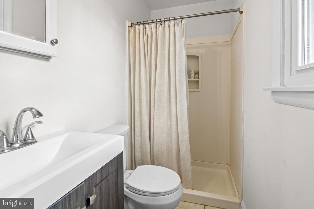 Image 28 of property listing at 109 ROCKVALE RD, Sykesville, MD 21784