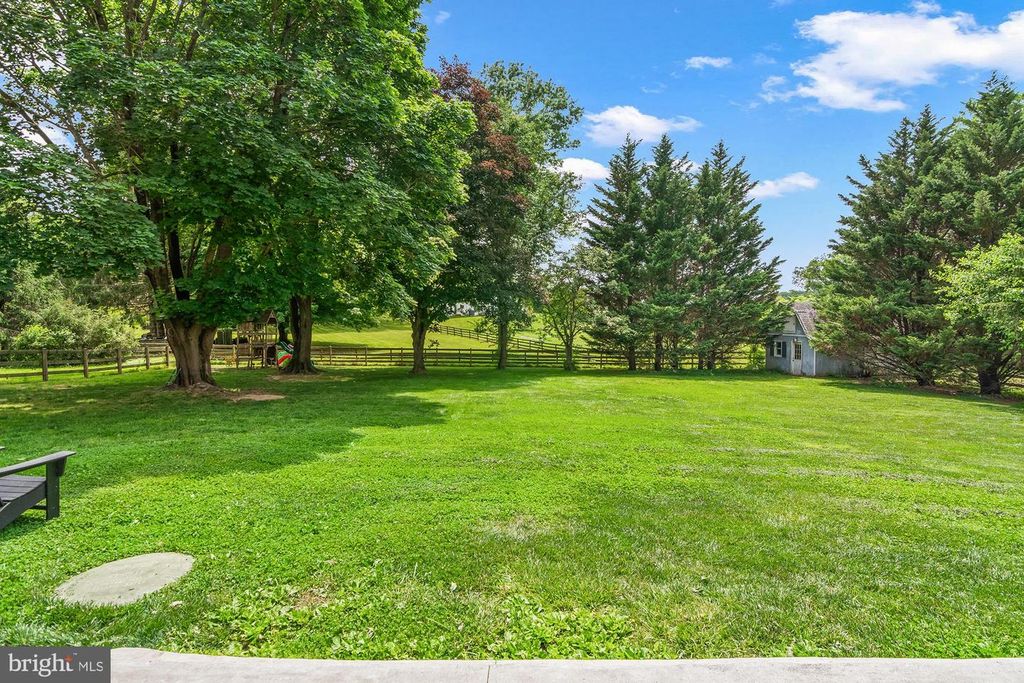 Image 43 of property listing at 109 ROCKVALE RD, Sykesville, MD 21784