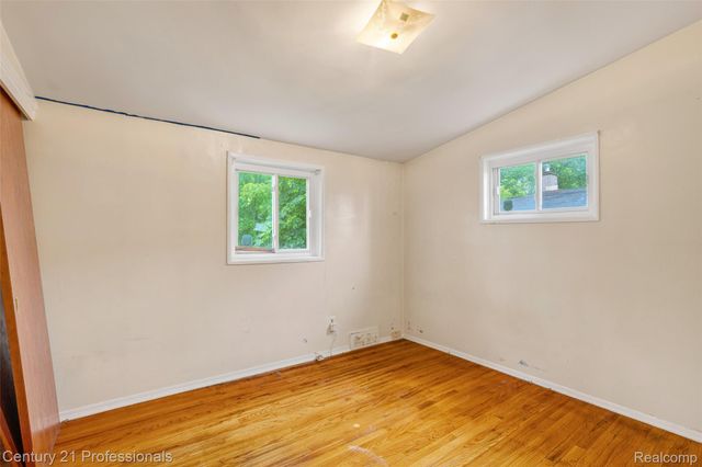 1178 Dudley Avenue, Pontiac, MI 48342