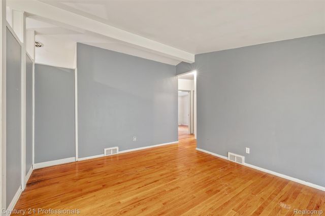 1178 Dudley Avenue, Pontiac, MI 48342