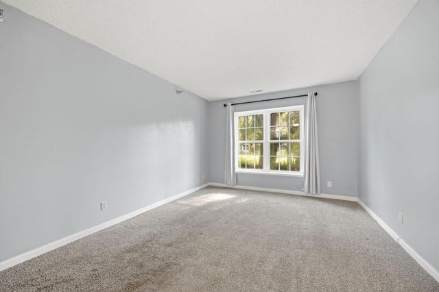 6048 Chasewood Parkway 1, Minnetonka, MN 55343