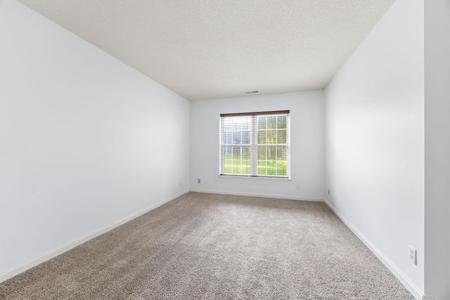 6048 Chasewood Parkway 1, Minnetonka, MN 55343