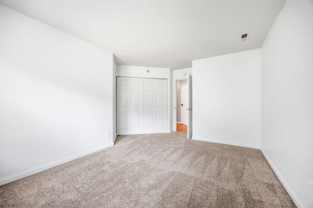 6048 Chasewood Parkway 1, Minnetonka, MN 55343