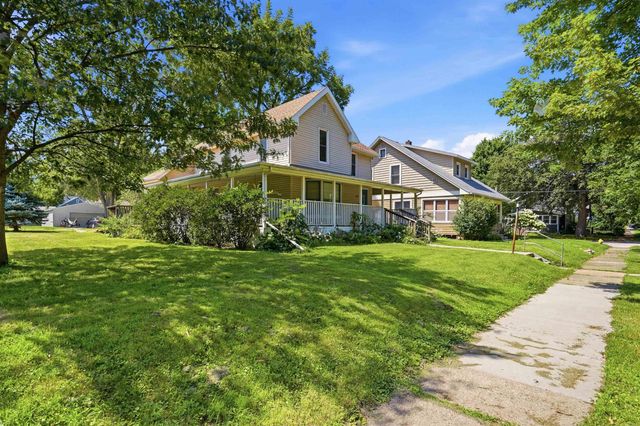 307 Olive Street, Cedar Falls, IA 50613