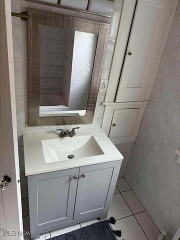 3817 Montevista Road, Cleveland Heights, OH 44121