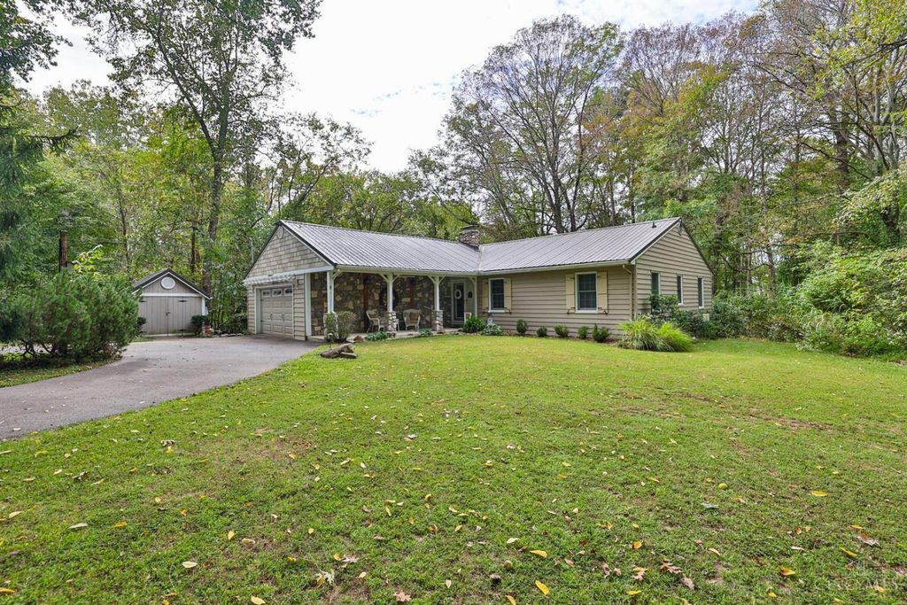 881 Grays Lane, New Richmond, OH 45157