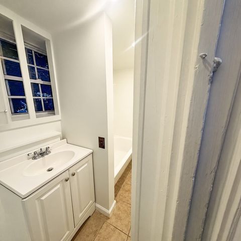 51 Hancock St 3, Boston, MA 02114