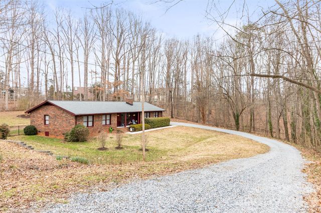 155 Pandora Road, Mooresville, NC 28115