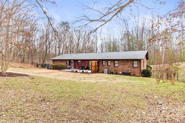 155 Pandora Road, Mooresville, NC 28115