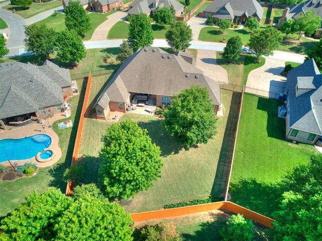 1017 W Camellia Way, Mustang, OK 73064